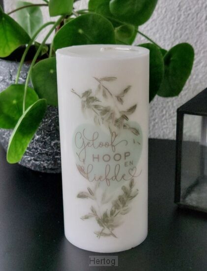 Geloof hoop en liefde - Stompkaars hart